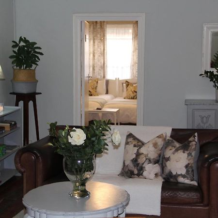 @Karoo Guesthouse กราฟฟ์-เรเน็ต ภายนอก รูปภาพ