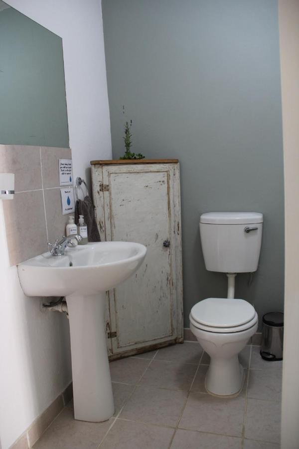 @Karoo Guesthouse กราฟฟ์-เรเน็ต ภายนอก รูปภาพ