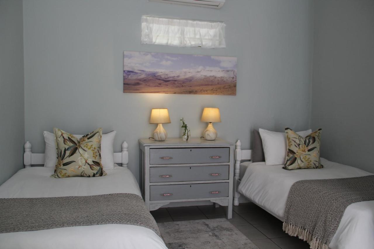 @Karoo Guesthouse กราฟฟ์-เรเน็ต ภายนอก รูปภาพ