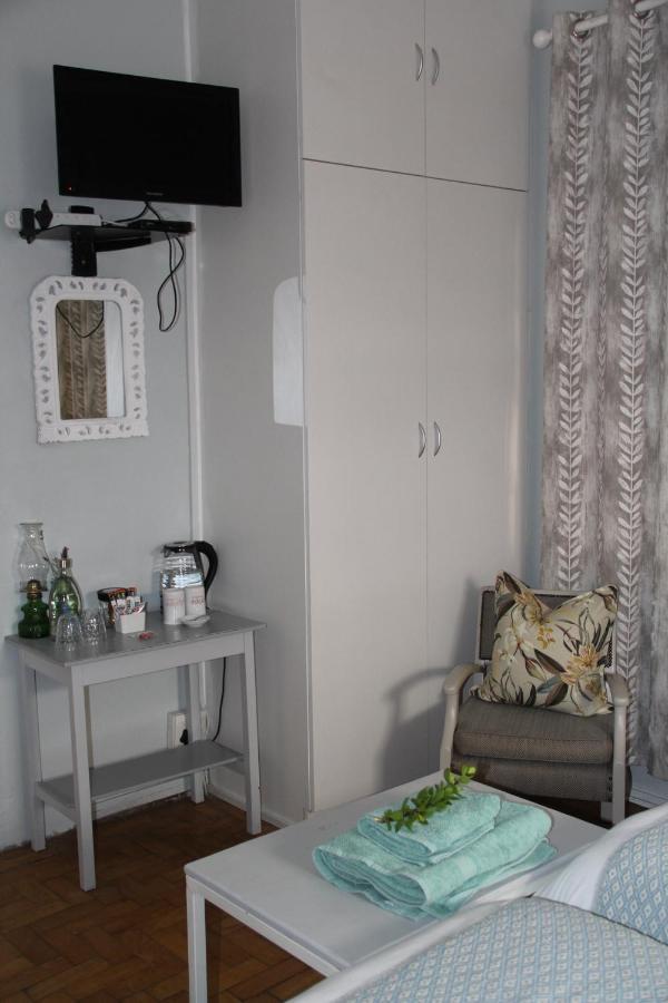 @Karoo Guesthouse กราฟฟ์-เรเน็ต ภายนอก รูปภาพ