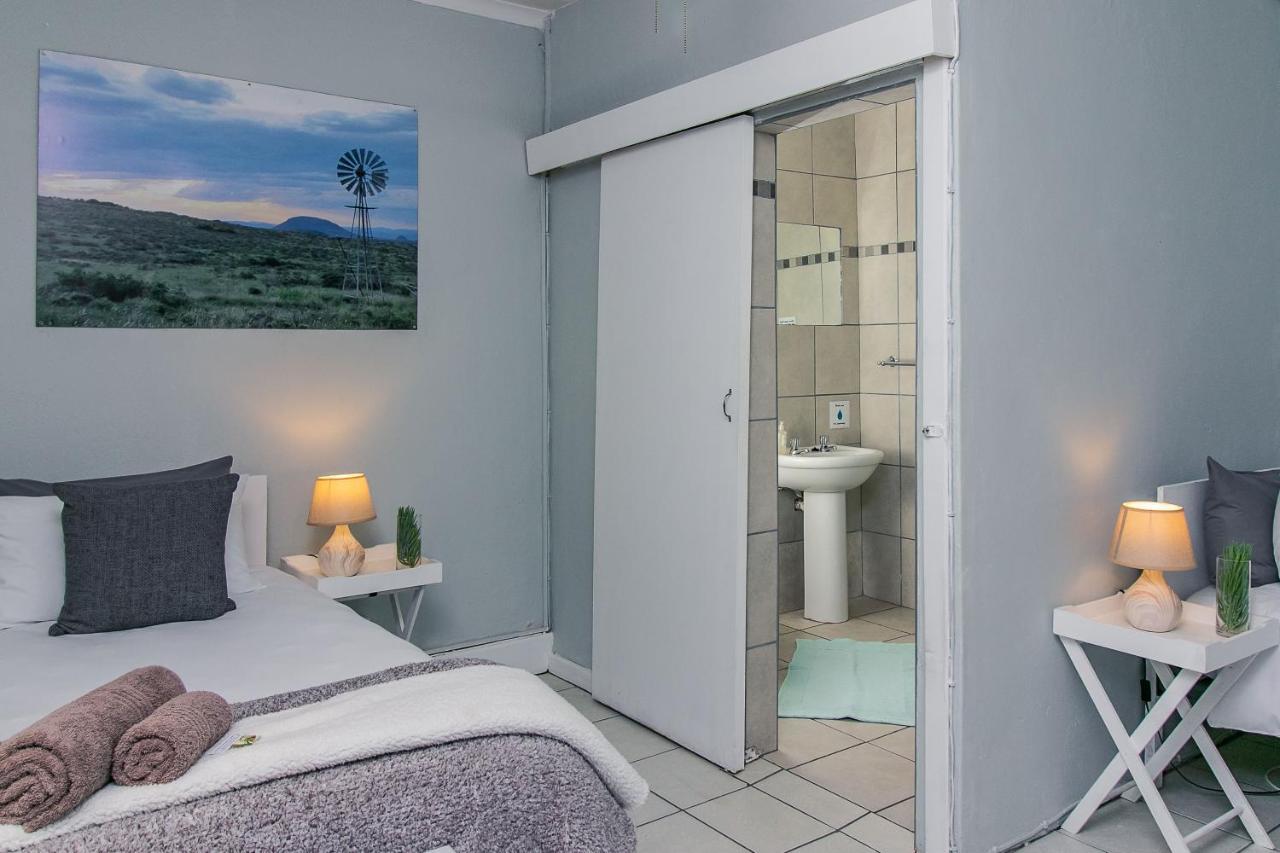 @Karoo Guesthouse กราฟฟ์-เรเน็ต ภายนอก รูปภาพ