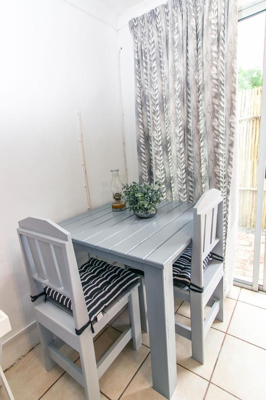 @Karoo Guesthouse กราฟฟ์-เรเน็ต ภายนอก รูปภาพ